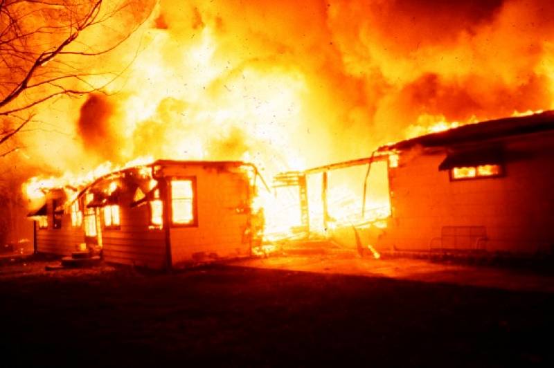 housefire19790001.jpg